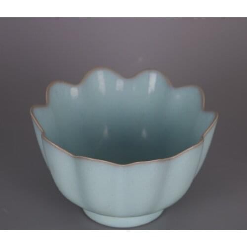 Collection of all handmade porcelain with split and nailed lotus bowl in the sky and green glaze of song Ru kiln of Beijing