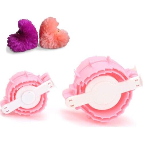 Heart Shape Pom Pom Maker DIY Art Tools Ball Weaver Needle Craft Knitting Wool Tool for Needlework DIY Blakets Decor