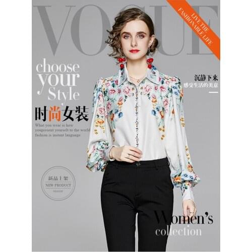 New pre-fall feminine shirt design with foam sleeves