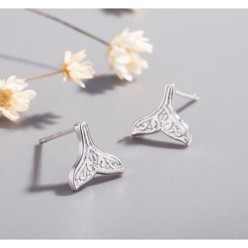 Fashion Cute Silver Color Mermaid Tail Fish Earrings for Women Girls Elegant Metal Party Jewelry Small Stud Earings Wholesale
