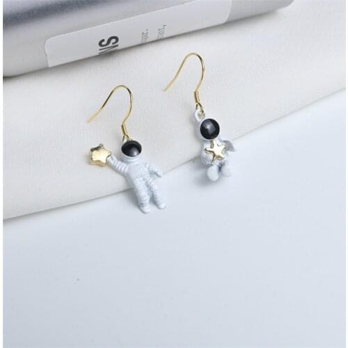 Fashion Cute Cartoon Star Astronaut Planet Asymmetric Dangle Earrings for Womens Unique Universe Earrings Funny Jewelry Gift
