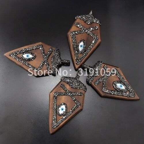 Unique seashells eye wood pendant irregular fashion fashion jewelry women DIY accessories make a package of about 70 grams