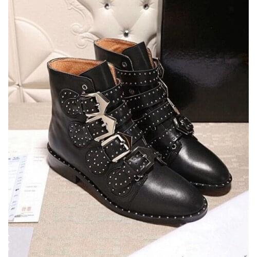 Black Punk Buckle Ankle Boots For Women Studded Straps Flat Real Leather Motorcycle Boots Shoes Women Zapatos Mujer Martin Boots