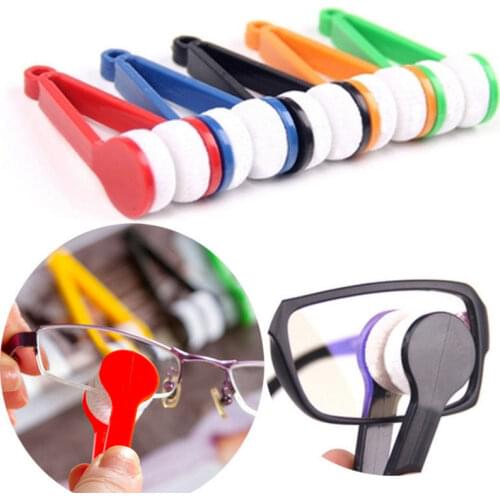 Random Glasses Dedicated Convenience Cleaner Super Fine Fiber Super Clean Power Portable Glasses Rub with Key Ring Cleaner