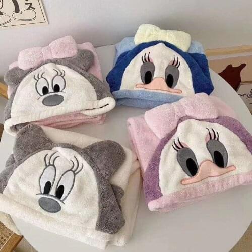 Cartoon Donald Duck Mickey bath towel coral velvet bath towel childrens cape cape hooded bathrobe 70/140cm