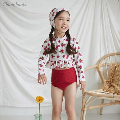 1-6 Y Girls Surfing Suit Long Sleeve Children Two Pieces Swimwear Red White Strawberry Baby Swimsuit Sunny Hat Kids Rash Guard