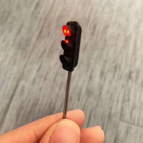 2PCS LED 1:87 HO Scale Train Model Simulation Traffic Lights Miniature Sand Table Track Scene Building Layout Accessories