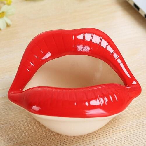 Lip-shaped Ashtray Ceramic Creative Trend Home Personality Ashtray Ceramic Ashtray Smoking Accessories Boyfriend Gift
