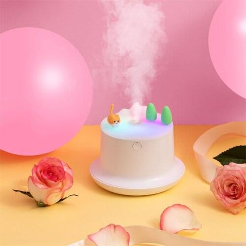 200ml Capacity Cute Fun Humidifier USB Mini Creative Desktop Mute Colorful Running Lamp Atomizer Delicate Moisturizing Freshener