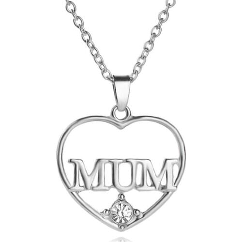 Creative Hollow Out Heart-Shaped Crystal Womens Necklace Elegant Lady Clavicle Chain Necklace Mothers Day Birthday Gift