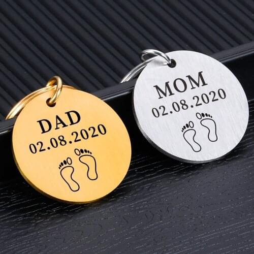 Personalized Date of Birth for New Mom Father Keychain New Parents Father and Mother First Fathers Mother Day Key Ring Gift
