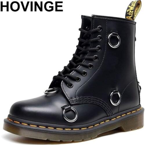 HOVINGE Footwear