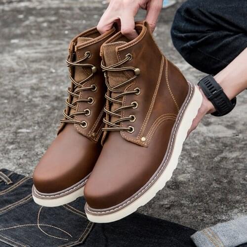 Yomior High Quality Vintage Men Shoes Handmade Round Toe Winter Plush Warm Ankle Boots Tooling Desert Military Motorcycle Boots