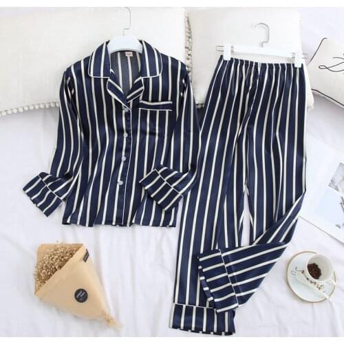 2 Pieces Luxurious Womens Suit Rayon Satin Lapel Polka Dot Floral Print Long-Sleeved Pajamas Soft Sleepwear Leisure Homewear