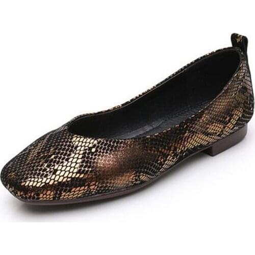 2021 New Fashion Snake Print Genuine Leather Shoes Woman Flats Large Size Soft Sole Shallow Mouth Comfortable Trendy Shoes Flat