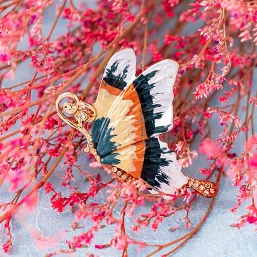 Fashion Rhinestone Butterfly Brooches For Women Colorful Enamel Insect Pins Gold Color Hijab Jewelry Dress Scarf Christmas Gifts