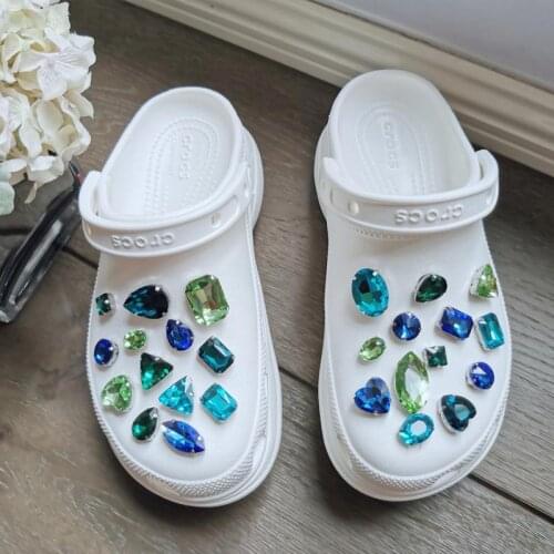 2021 Fashion Trend Croc Charms Designer Colorful Rhinestone Clogs Shoe Buckle Bundle Quality DIY Shoe Decorations for Girls Gift