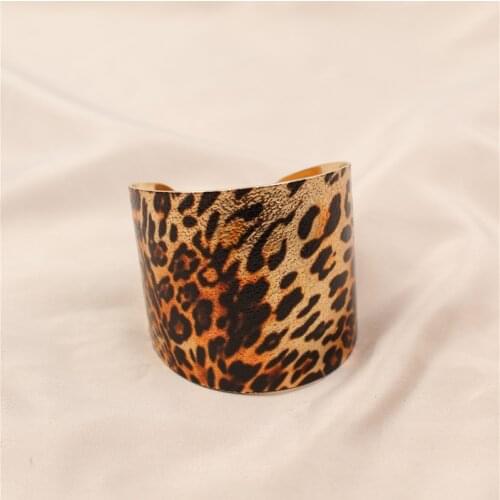 Golden Bracelets WHLYING China