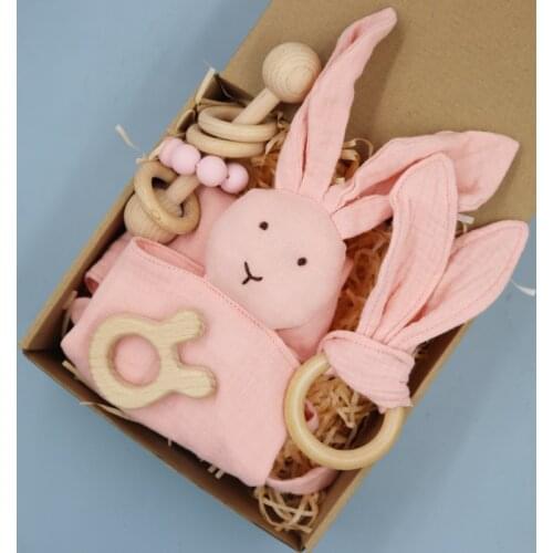 4pcs/set Baby Rabbit Comforting Towel Beech Wood Teether Rattle Newborn Gift Set Box Infant Bath Toy Set