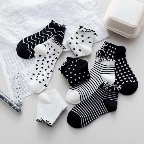 Girl Frilly Ruffle Socks Cotton Solid Black Short Socks Autumn Sprint Women Harajuku Retro Heart Dot Plaid Striped Ankle Socks
