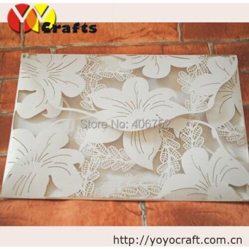 Popular love 4folds laser cut lace ivory wedding invitation cards in artificial crafts