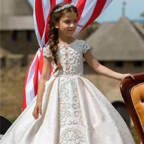 Luxury Flowers Girls Dresses For Wedding with pearl Girls Pageant Dress Sweep Train Custom Made Pageant Gowns