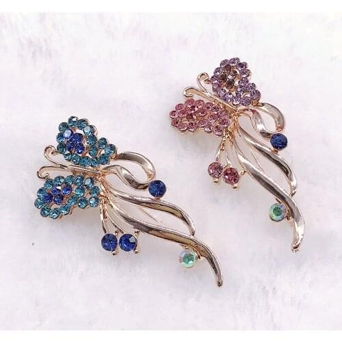 Women Gold Color Plated Flower Brooches for Wedding Rhinestone Bouquet Bijoux Pins Clothing Jewelry Accessories