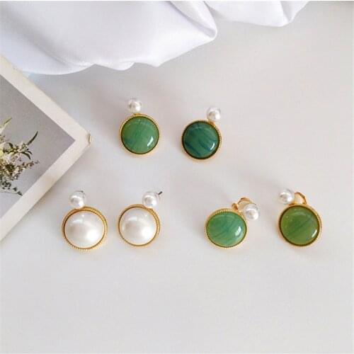 Retro geometric green white imitation pearls round earrings fashion lady beautiful earrings Delicate exaggeration earrings
