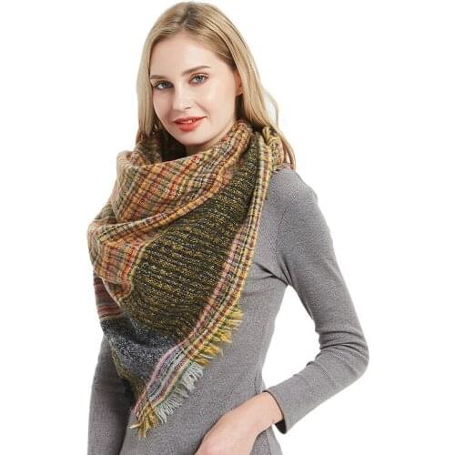 2021 Autumn and Winter New Thin Plaid Triangular Scarf Womens Outdoor Shopping Keep Warm and Fashion Shawl
