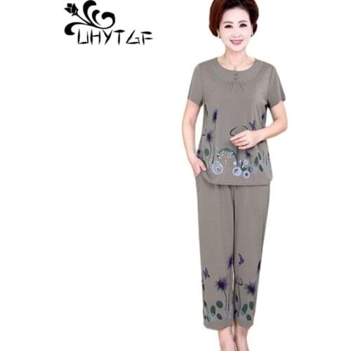 UHYTGF Middle-Aged Elderly Women Summer Suit Short-Sleeved T-Shirt Tops+Pants Two-Piece Sets Casual 5XL Plus Size Tracksuit 1478