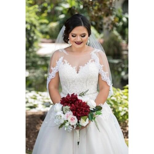 Women 1.5m Wedding Veils Lace Appliques Tulle Bridal Veils with Comb