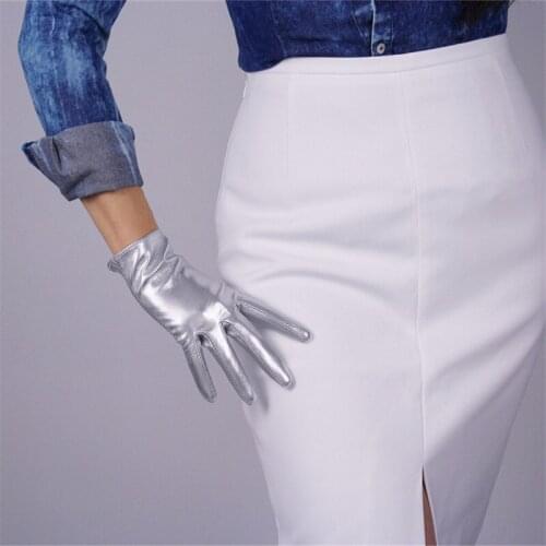 21cm Patent Leather Short Style Gloves Basic Emulation Leather Mirror Metal Silver Touchscreen Black Female Model PU123