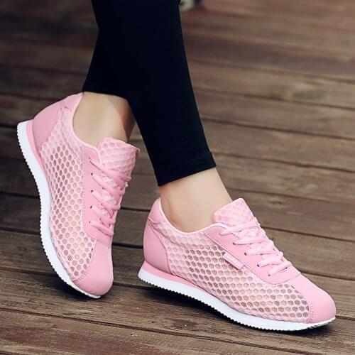 Tenis Feminino 2018 New Women Light Soft Gym Sport Shoes Women Tennis Shoes Female Stability Athletic Sneakers Trainers Cheap