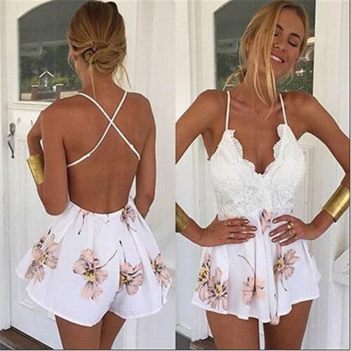 Sexy Lace V-Neck Backless Playsuit Women Short Jumpsuit Ladies Loose Elegant Bodycon Short Floral Romper Women macacao feminino