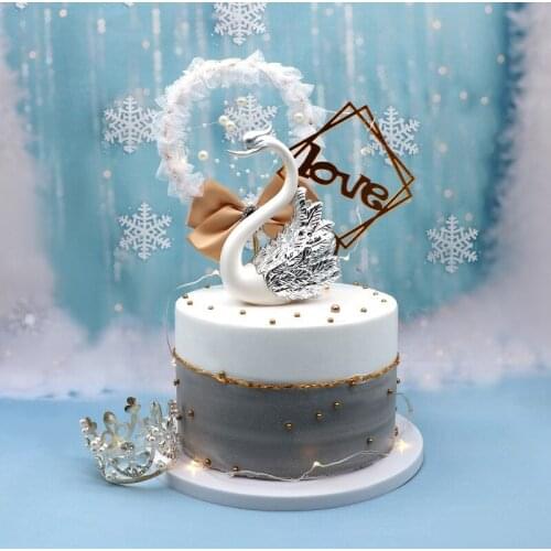 2 Pieces of Swan Ornaments Figurines,Swan Cake Decoration,Car Figurines Decoration,Home Wedding Christmas Decoration