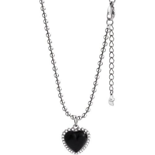 Retro Black Love Necklace Female Ins Hip Hop Clavicle Chain Simple Temperament Cold Wind Titanium Steel Pendant