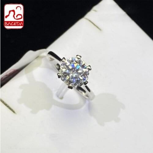 Baceda Achieve your goal Give energy and self-confidence Natural Crystal of Clear 2carat Moissanite Fixed Size for Women Box