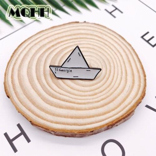 Creative Cartoon Origami SS Georgie Boat Enamel Brooch Alloy Badge T-shirt Bag Pin Accessories Women Jewelry Gift For Kid