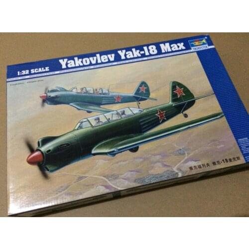 Trumpeter 02213 1/32 Soviet Yakovlev Yak-18 Max Fighter Plane Model Training Jet TH06868-SMT6