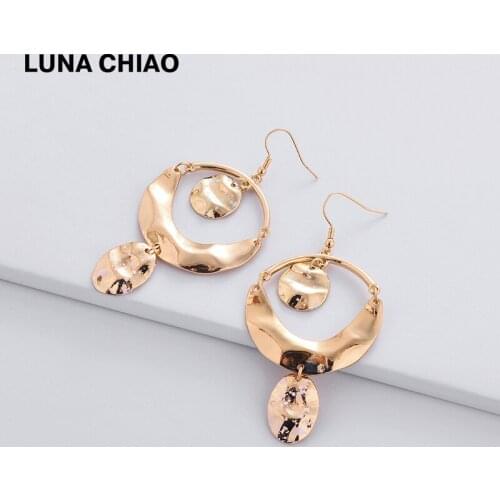 LUNA CHIAO 2020 New Arrival Shinny Gold Plating Painted Uneven Hammered Metal Pendant Statement Earrings