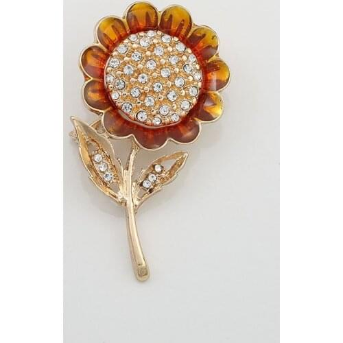 Sunflower sunflower diamond inlaid autumn and winter new sweater cardigan coat windbreaker fashion versatile Brooch