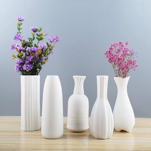 Modern Porcelain Decorative Vase European Ceramic White Ceramic Art Flower Decorative Vase For Home Decoration LBShipping