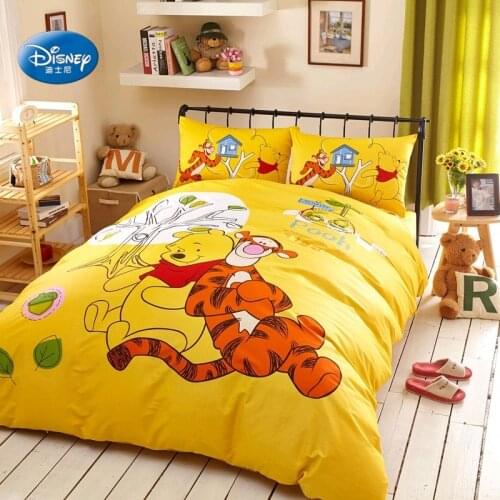 Disney Winnie The Pooh and Tigger Yellow Cute Cartoon Down Quilt Covers and Pillowcases Childrens Bedding Set Home Textile