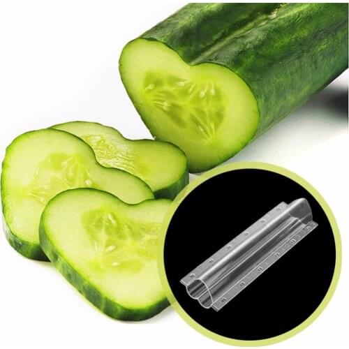 1Pc Heart Shape Cucumber Shaping Mold Vegetable Growth Forming Mould Tool Kitchen accessories