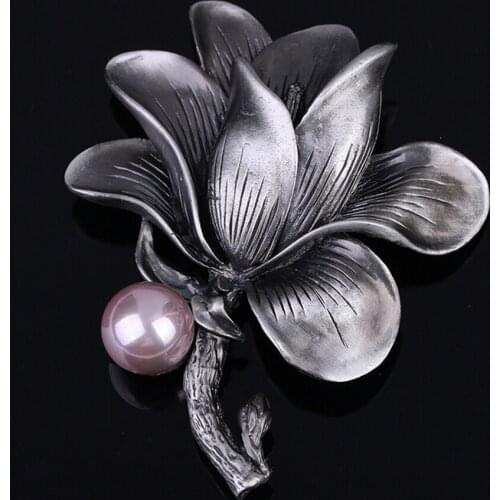 High Quality Simulated Pearl Big Brooches for Women Trendy Alloy Flower Brooch Fashion Corsages Hijab Pin XZ188
