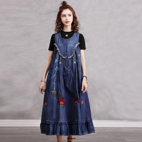 Johnature Women Denim Embroidered Vest Dresses O-Neck Sleeveless Button Solid Color Vintage Clothing 2021 Summer New Loose Dress