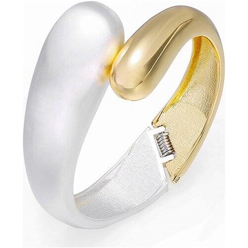 ORNAPEADIA Bracelets With Pendants