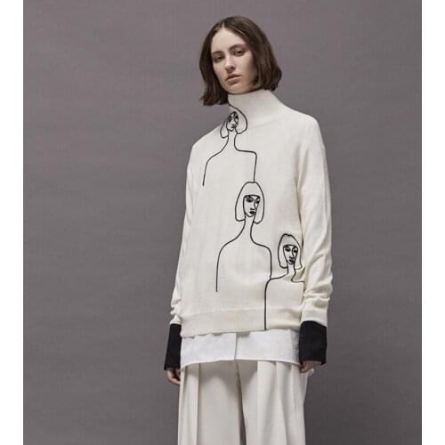 Autumn and winter new high-neck loose hedging portrait embroidery white sweater womens long-sleeved sweater top tide