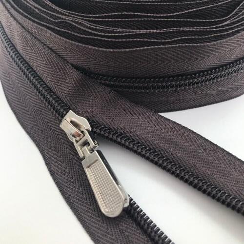 10 Meter 5# Nylon Coil Zippers with 20pcs Zipper Pulls for Sewing Sports Coat Bag Garment Clothing Accessory