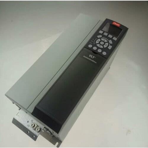 Danfoss inverter 380V 4kw new and genuine Danfoss VLT drive FC302P4K0T5E20H2XGC